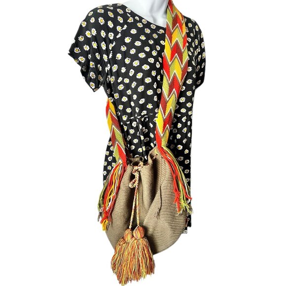 Mochila Wayuu Handbags - Handwoven Wayuu Mochila Tote Bag With Zigzag Strap & Tassels Colombian Kacki Grn